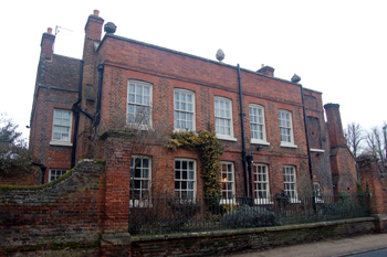 Clophill House front view February 2010